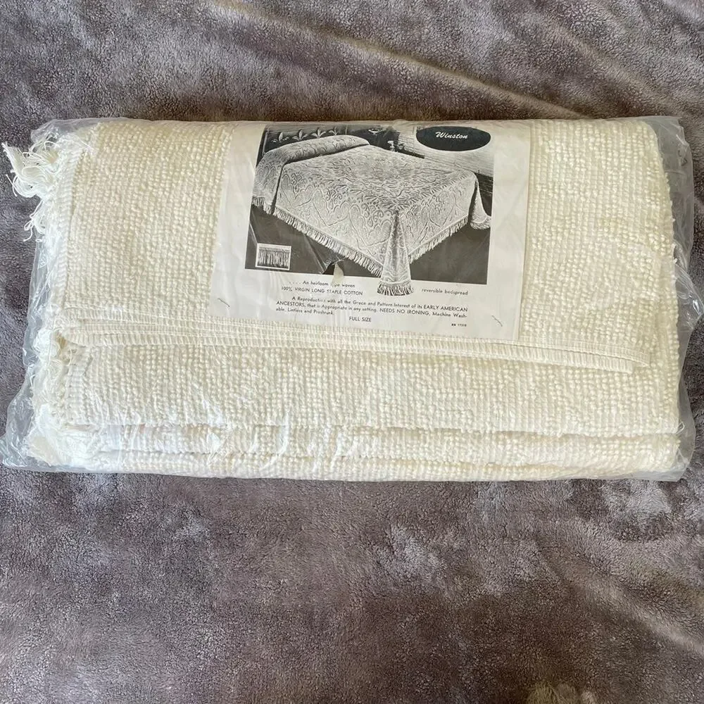 Vintage Candlewick Bedspread Fringe Full Size Hobnail Off White Reversible NOS